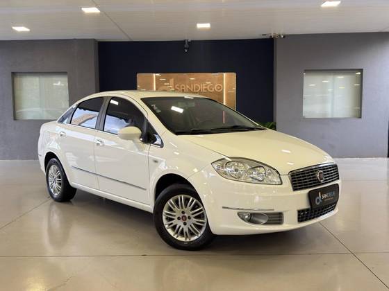 FIAT LINEA 1.8 ESSENCE 16V FLEX 4P MANUAL